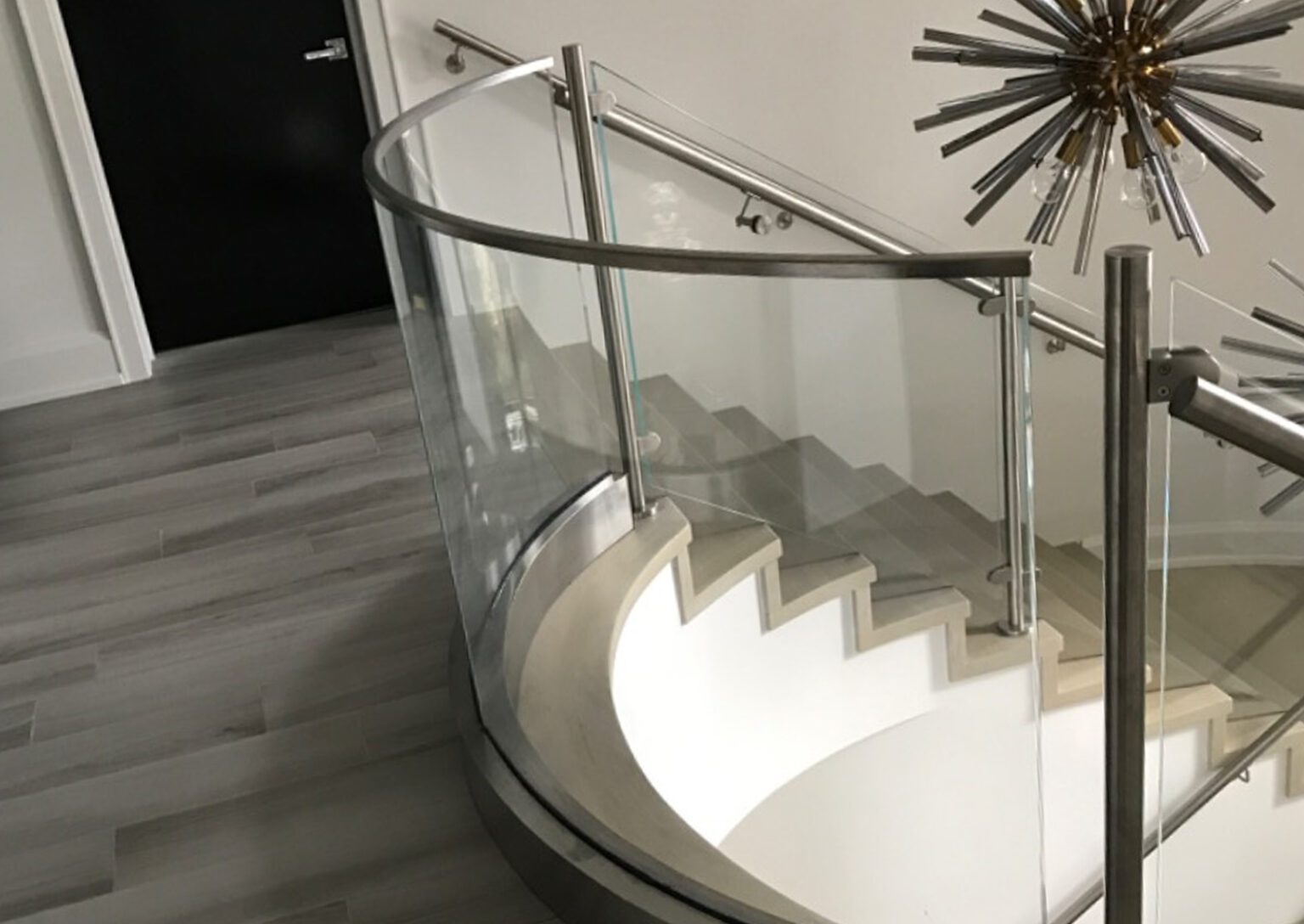 Interior & Exterior Glass Railings - Giant Glass & Mirror